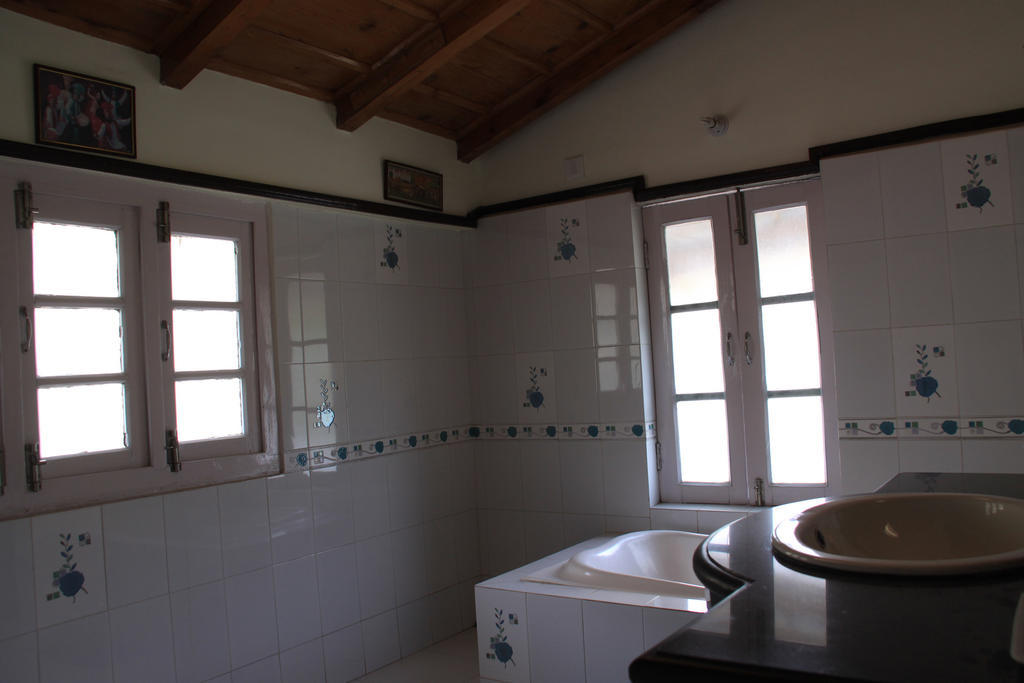 Отель Rewa Retreat Найнитал Номер фото